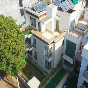 Hotel Lime Tree Sushant Lok Sector 29 Next To Iffco Chowk Metro