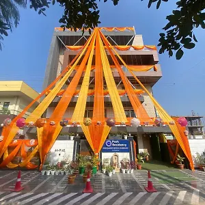 Hotel Posh Residency Huda Center