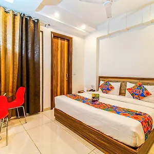 Hotel Fabhotel Kiara